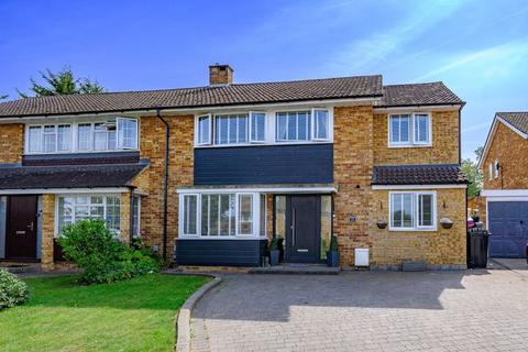 10 Dell Rise, Park Street, St Albans, AL2 2QJ