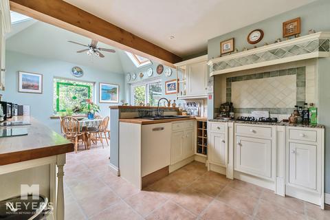 4 bedroom detached bungalow for sale, Ferndown BH22