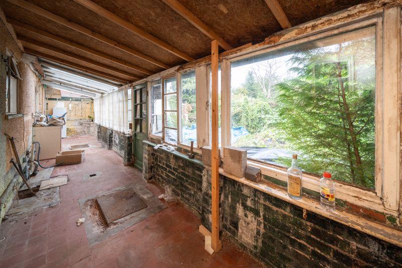 Kitchen/lean to