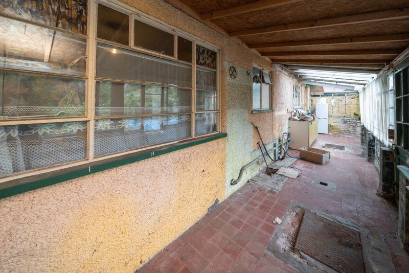 Kitchen/lean to