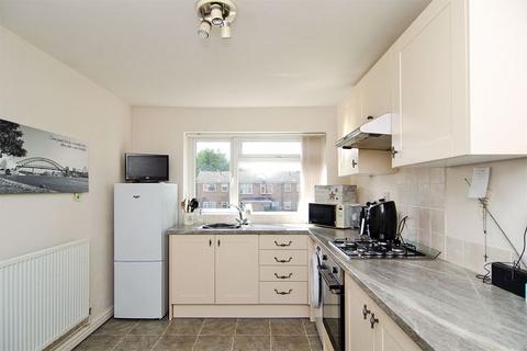 5a Longfellow Road, Burntwood, WS7 2EY