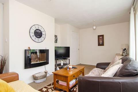 5a Longfellow Road, Burntwood, WS7 2EY