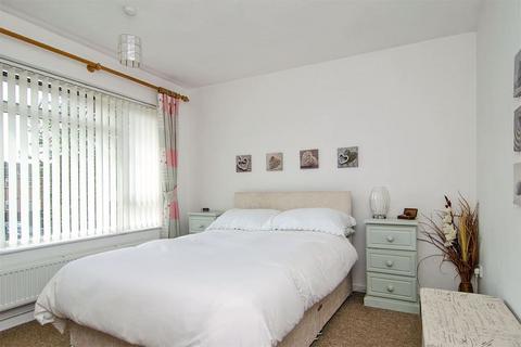 5a Longfellow Road, Burntwood, WS7 2EY