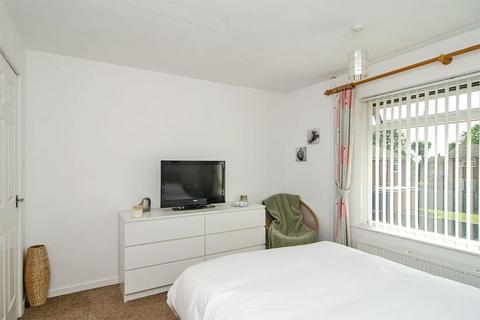 5a Longfellow Road, Burntwood, WS7 2EY