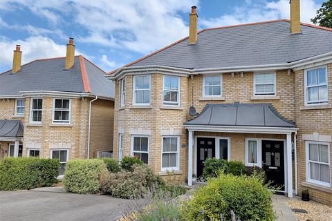 undefined, Gassiot Place, Ryde, PO33 1DN