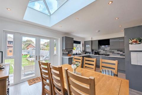 undefined, Gassiot Place, Ryde, PO33 1DN