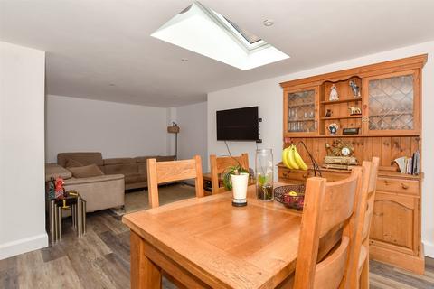 3 bedroom terraced house for sale, Oak Road, Horsham RH13