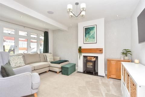 3 bedroom terraced house for sale, Blenheim Avenue, Chatham, Kent