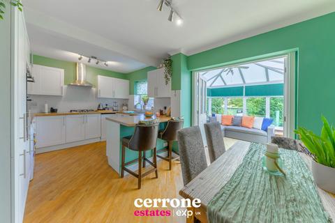 25 Buckfast Close, Bromsgrove, B61 7PE