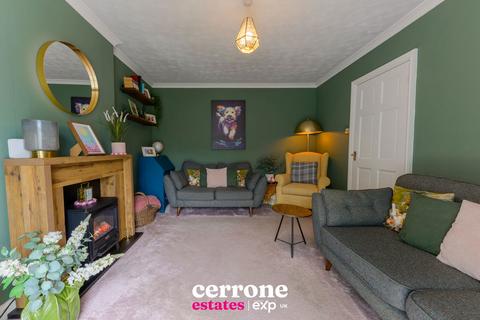 25 Buckfast Close, Bromsgrove, B61 7PE