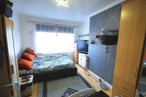 2 bedroom maisonette to rent, RIVERSIDE GARDENS, WEMBLEY, MIDDLESEX, HA0 1JF