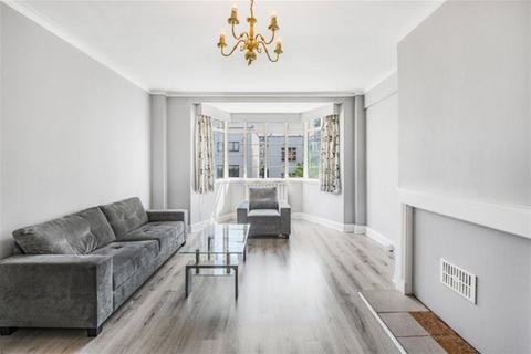 2 bedroom flat for sale, St James Close, St Johns Wood