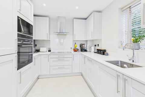 undefined, Aston Clinton, Aylesbury HP22