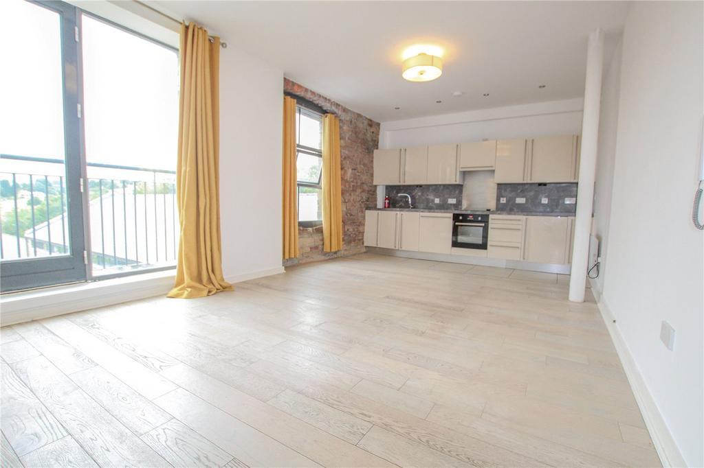 Living Room/Kitchen