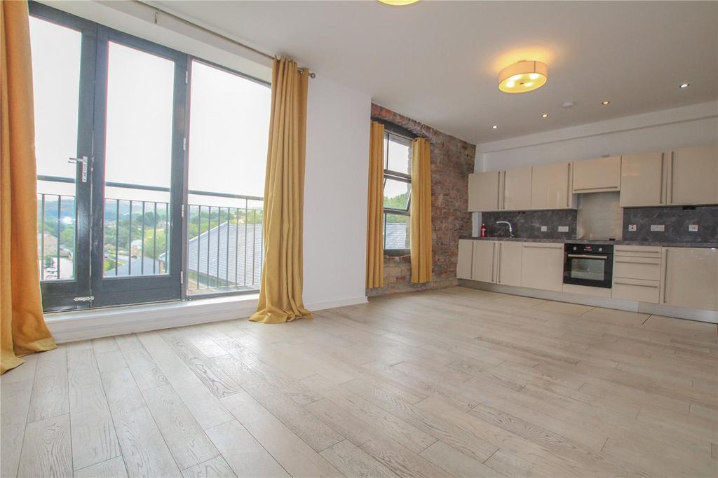 Living Room/Kitchen