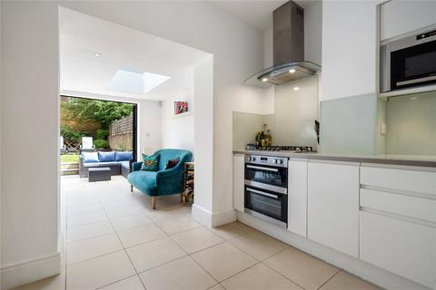 3 bedroom apartment for sale, Packington Street, Islington, London, N1