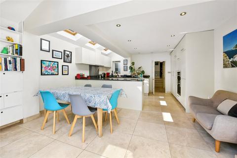 4 bedroom terraced house for sale, Petworth Street, London, SW11