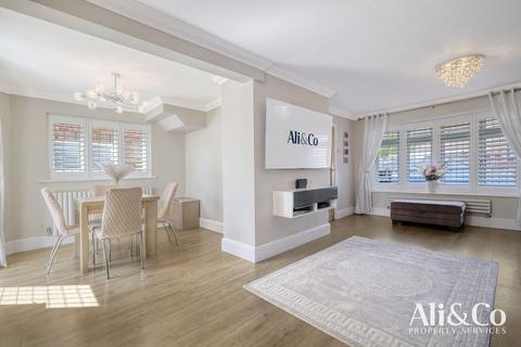 40 Second Avenue, Stanford-le-hope, SS17 8DS
