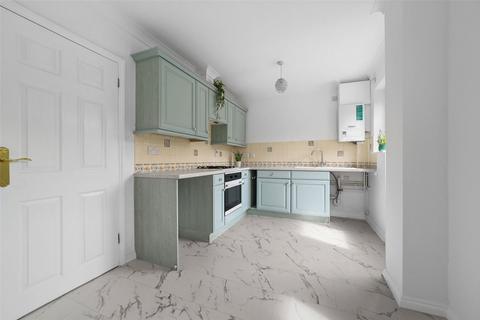 2 bedroom end of terrace house for sale, Juniper Court, Woodlands Park, Great Dunmow, Essex, CM6