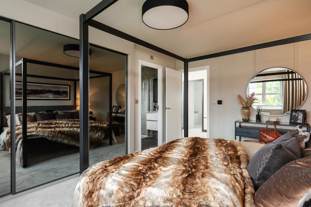 With an en-suite shower room