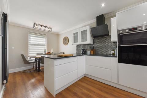 3 bedroom end of terrace house for sale, Charing Road, Gillingham ME8