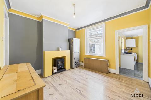 undefined, Woods Lane, Burton-On-Trent DE15