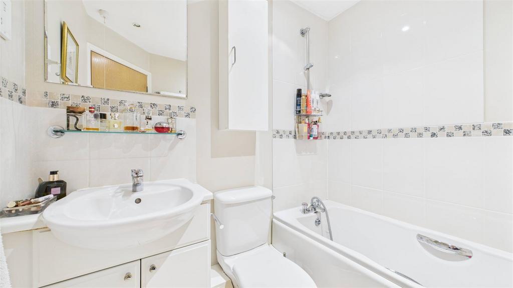 CAM03457 G0-PR0024-STILL029.jpg