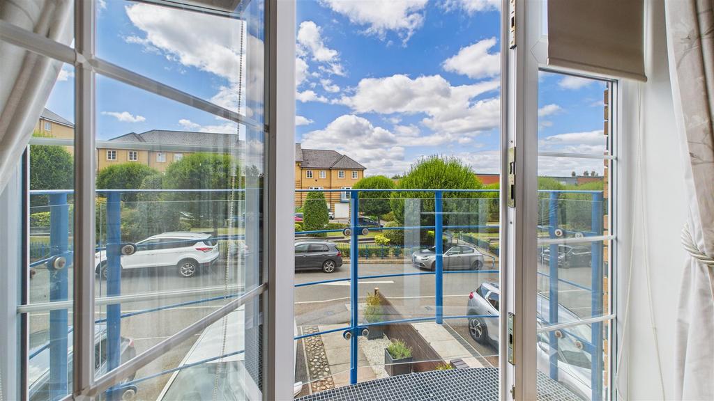 CAM03457 G0-PR0024-STILL012.jpg