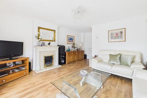 3 bedroom terraced house for sale, Newland Gardens, Hertford, SG13