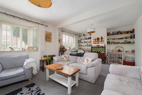 1 Belton Close, Whitstable, CT5 4LG