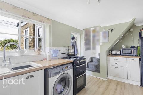 2 bedroom detached house for sale, Station Road, Littleport