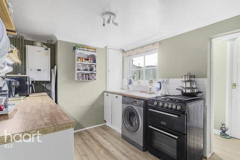 2 bedroom detached house for sale, Station Road, Littleport