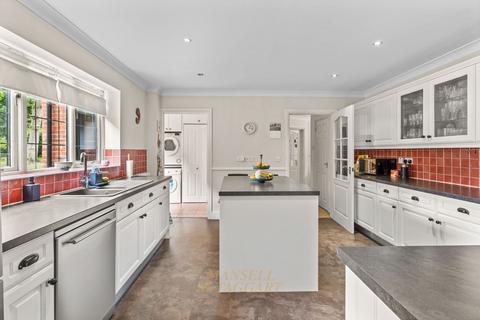 5 bedroom detached house for sale, Herons Lea, Crawley RH10