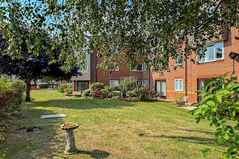 1 bedroom apartment for sale, Irvine Road, Littlehampton, West Sussex