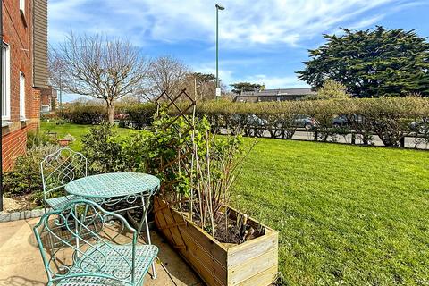 1 bedroom apartment for sale, Irvine Road, Littlehampton, West Sussex