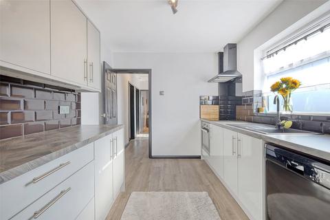 2 bedroom bungalow for sale, Common Approach, Thundersley, Benfleet, Essex, SS7