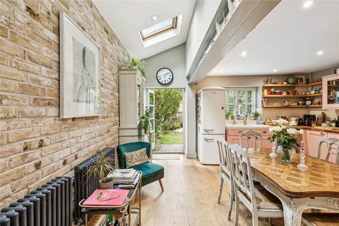 4 bedroom house for sale, Boundaries Road, SW12