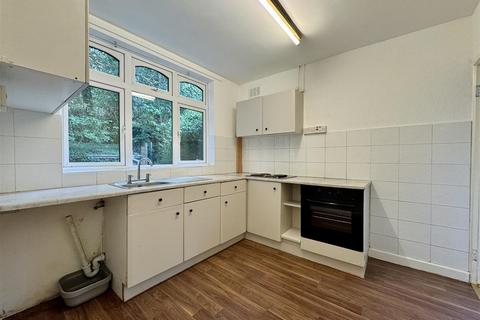 24a Coney Green, Stourbridge, DY8 1LA