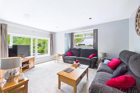 4 bedroom detached bungalow for sale, Ballards Way, South Croydon