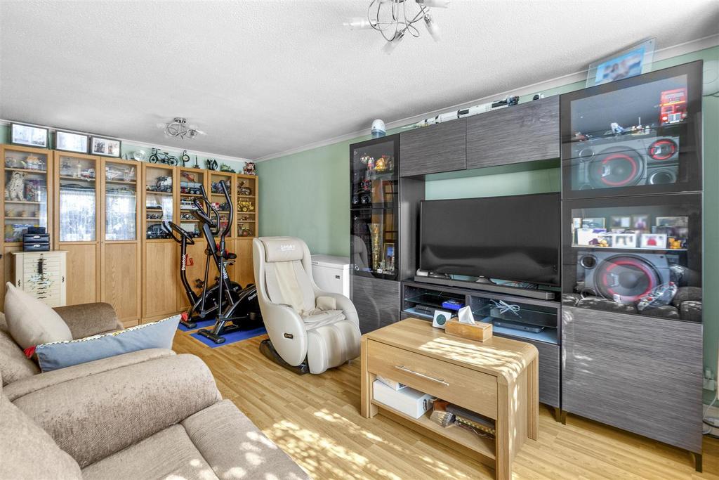 33 Brecon Way, HP13 5 NN-5.jpg