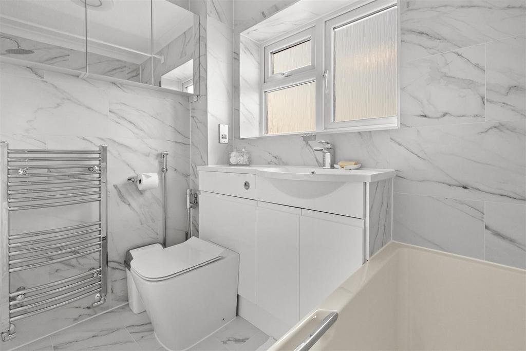 33 Brecon Way, HP13 5 NN-6.jpg