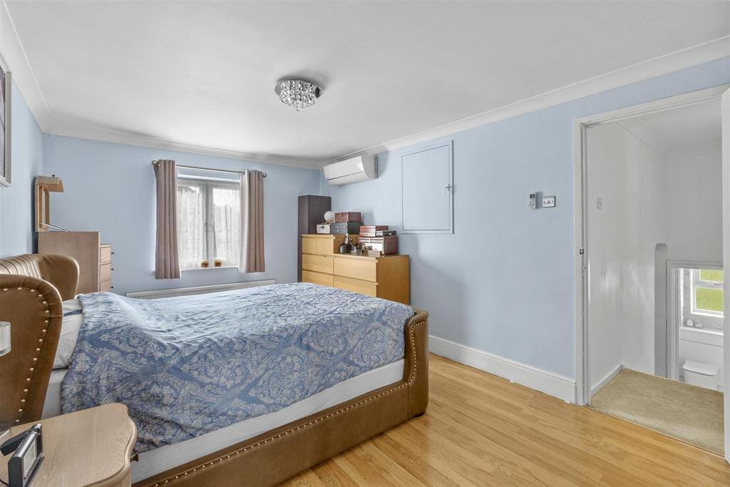 33 Brecon Way, HP13 5 NN-7.jpg