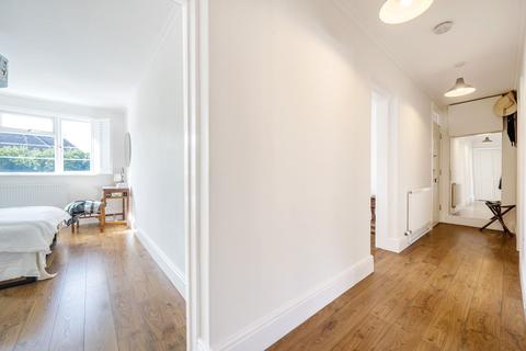 2 bedroom flat for sale, Park Gardens, Kingston Upon Thames, KT2