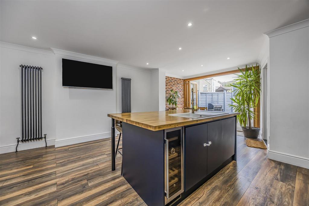 20 Gladys Avenue, Hilsea-Portico Marketing-Sold By-2