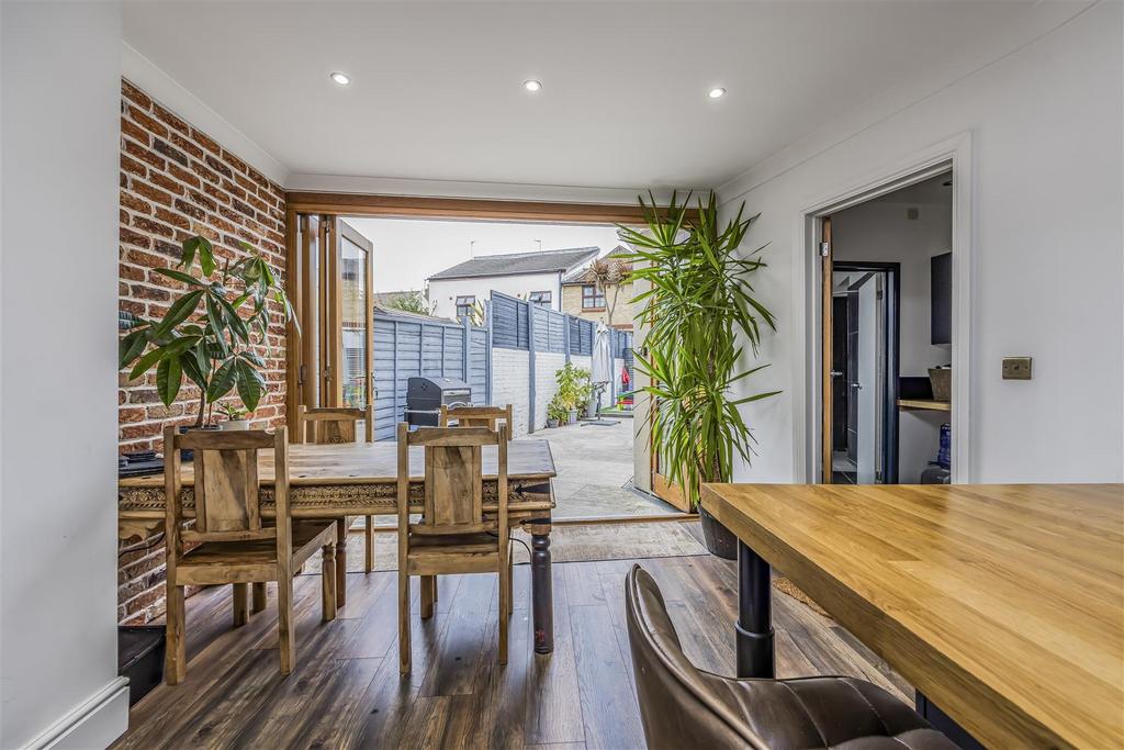 20 Gladys Avenue, Hilsea-Portico Marketing-Sold By-2