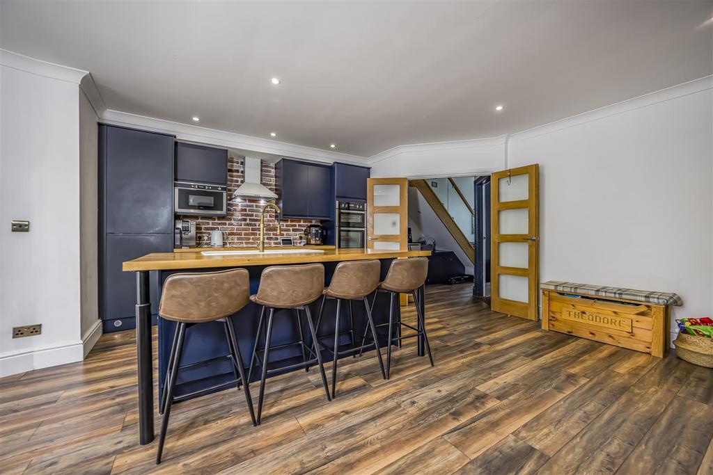20 Gladys Avenue, Hilsea-Portico Marketing-Sold By-3