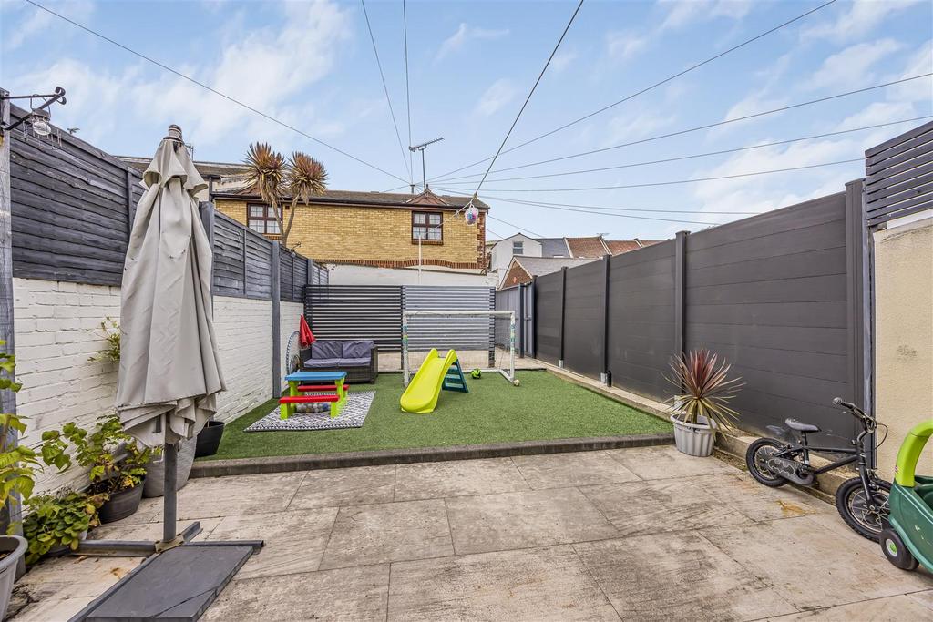20 Gladys Avenue, Hilsea-Portico Marketing-Sold By-3