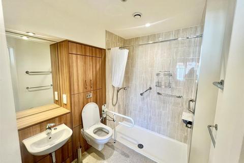 1 bedroom flat for sale, Hammond Way, Yateley GU46