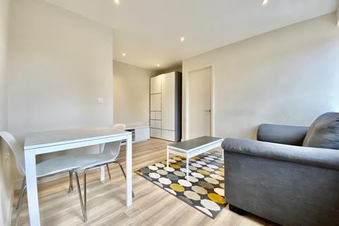 1 bedroom apartment to rent, Brunswick Court, Leeds, West Yorkshire, LS2