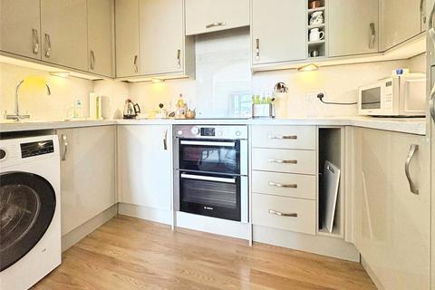 2 bedroom apartment for sale, Barclay Court, Trafalgar Road, Cirencester, Gloucestershire, GL7